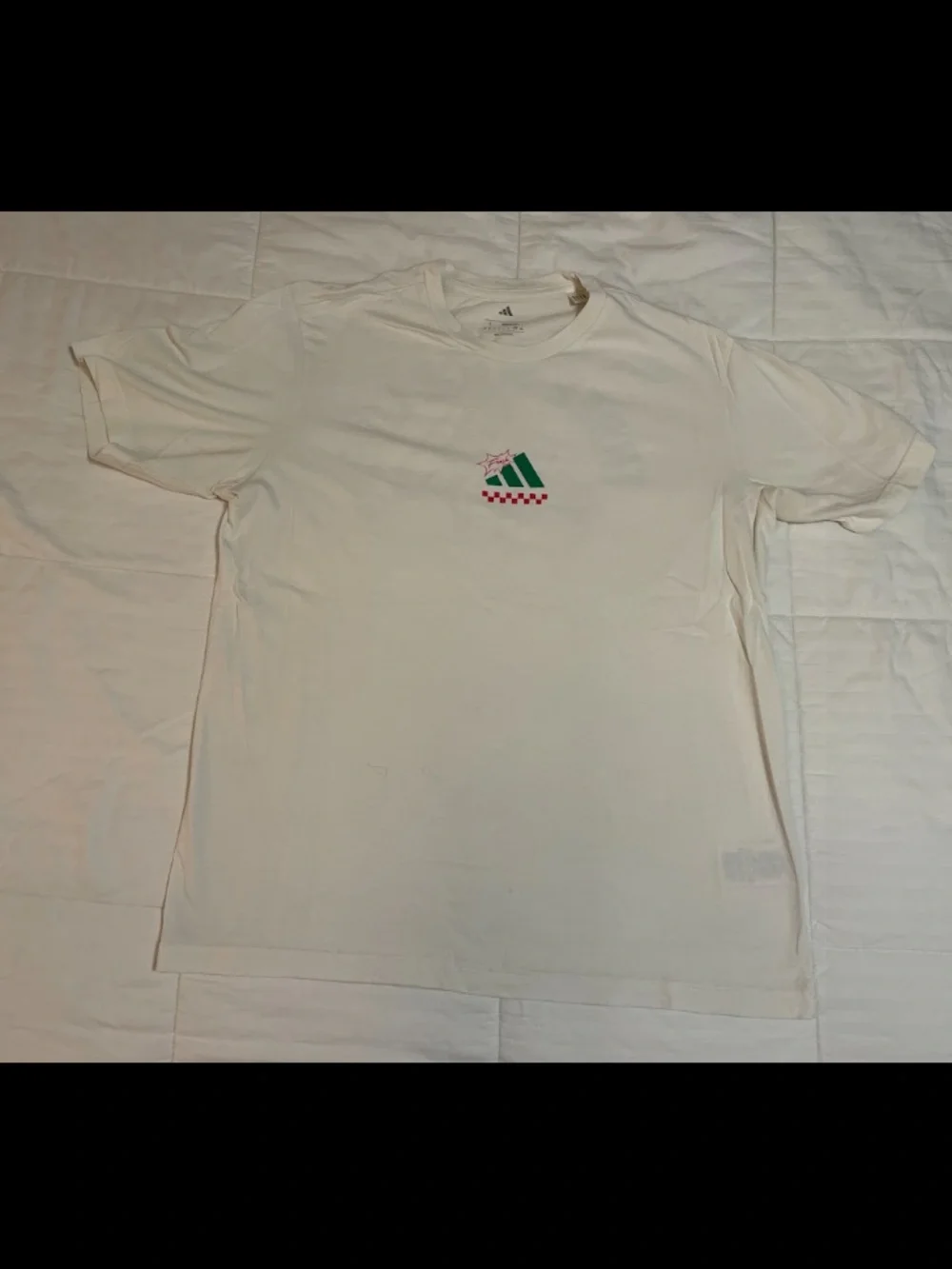 Adidas Lounge Pizza Graphic “Three Slice Life” Off White Green Red Large